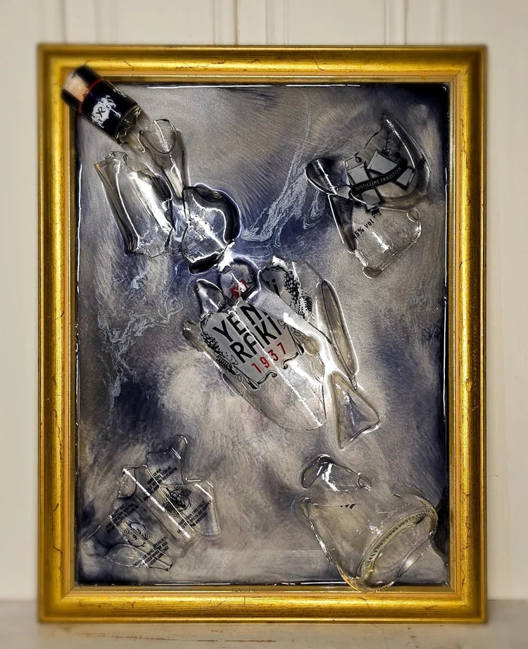 Frozen Echo - Broken Bottle Art