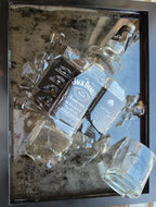 Old No. 7 Veggkunst - Broken Bottle Art