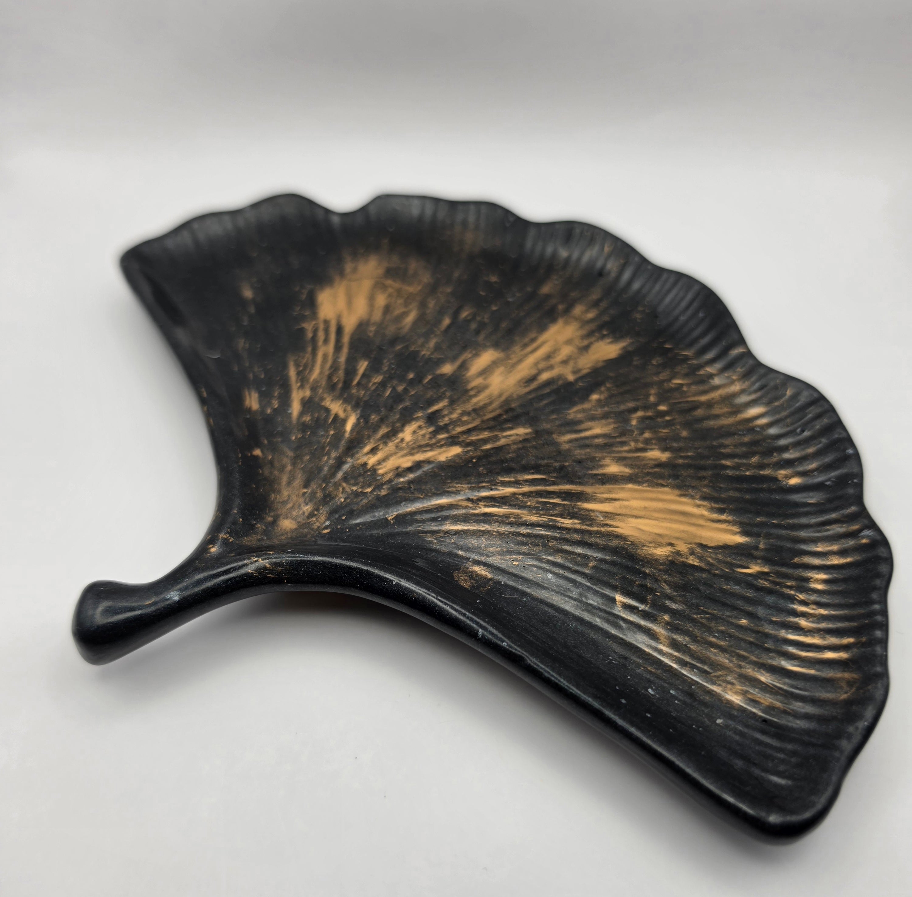 Dekorfat Ginkgo | Sort & Gull