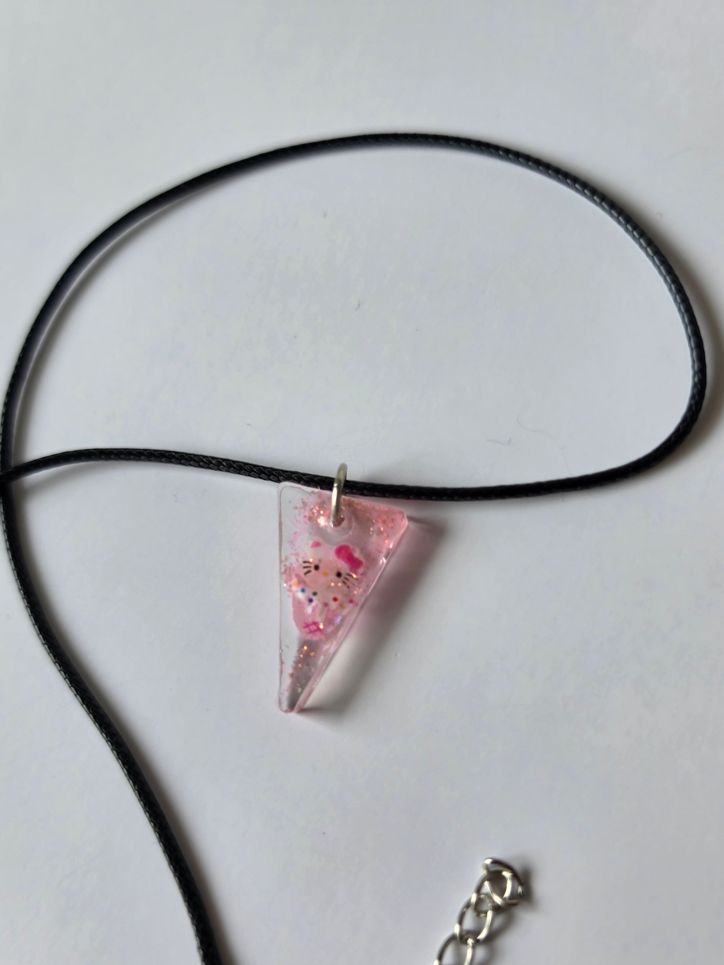 Halskjede hello kitty