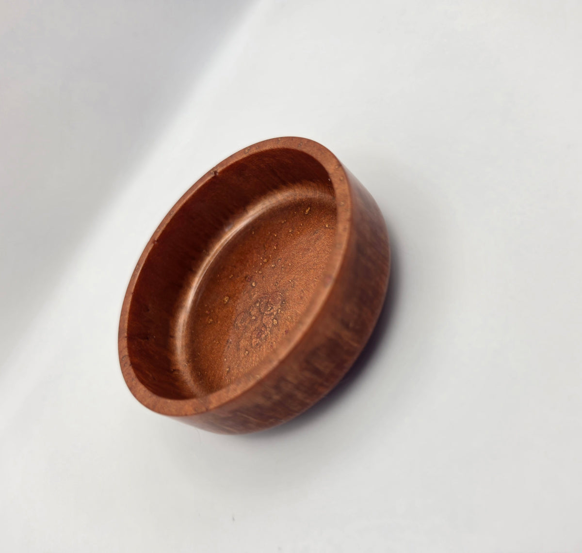Dekorativ skål bronze