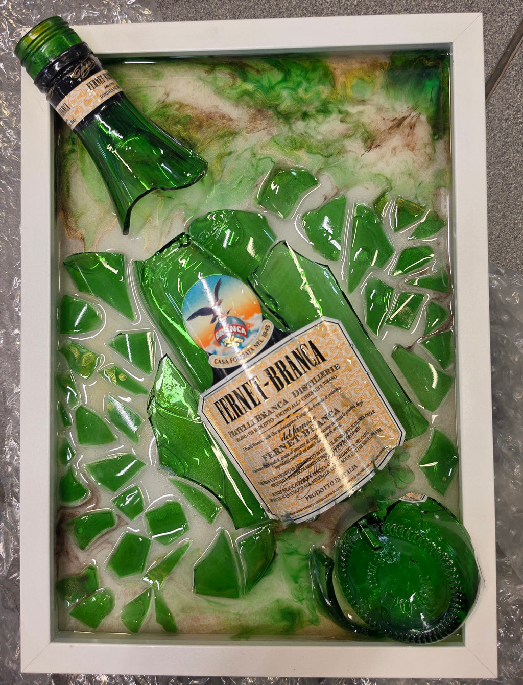 Fernet Branca hvit - Broken Bottle Art